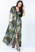 Cargue la imagen en el visor de la galería, Deep V Neck Slit Zebra Print Long Dress - www.novixan.com
