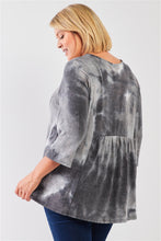 Load image into Gallery viewer, Plus Size Tie-dye Midi Sleeve Relaxed Flare Top - www.novixan.com
