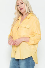 Cargue la imagen en el visor de la galería, Chest Pocket Oversized Satin Shirt Plus Size - www.novixan.com
