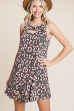 Cargue la imagen en el visor de la galería, Cut Out Neckline Sleeveless Tunic Dress - www.novixan.com
