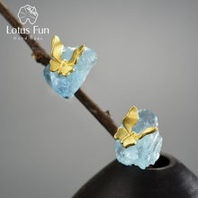 Cargue la imagen en el visor de la galería, Butterfly Stud Earrings with Stones - www.novixan.com
