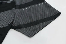 Cargue la imagen en el visor de la galería, Breathable Short Sleeve Men&#39;s Running Fitness T-shirt - www.novixan.com
