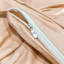 Load image into Gallery viewer, 4Pcs Soft Satin Cotton Bedding Set - www.novixan.com
