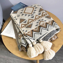 Cargue la imagen en el visor de la galería, Geometry Aztec Bed Sofa Plaid Blankets - www.novixan.com
