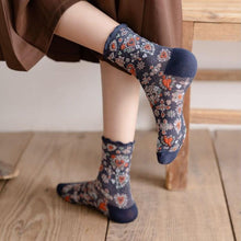 Cargue la imagen en el visor de la galería, Long Floral Cotton Socks 3 Pairs - www.novixan.com

