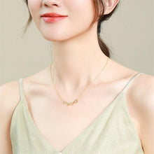 Cargue la imagen en el visor de la galería, Crystal Clover Leaf Pendant Necklace ☘ - www.novixan.com
